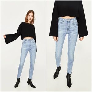 NWT ZARA Hi-Waist Embrace Light Wash Skinny Jeans